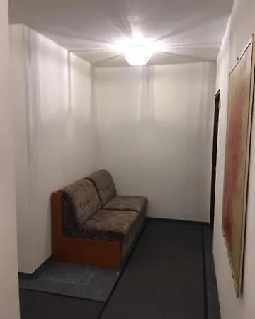 Guest house Pension Fuer Langzeitmiete Einzelzimmer Monatsmiete 450 Eur Warm 91639 Wolframs-Eschenbach Vollmoebliert Gemeinschaftskueche Waschmaschiene Parkplatz Kostenlos Sehr Zentral *